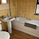 Livingstones Lodge, District