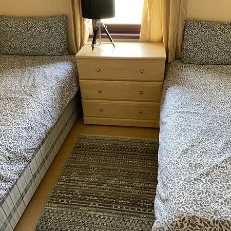 Livingstones Lodge, District דירה