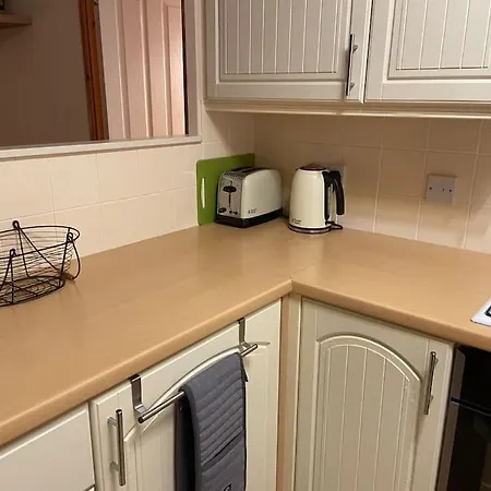 Livingstones Lodge, District *