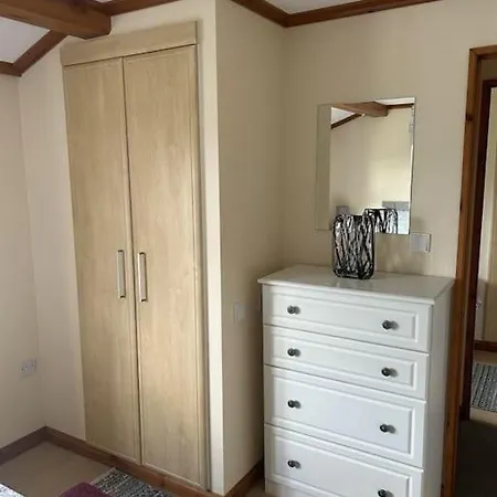 Livingstones Lodge, District * Plumbland