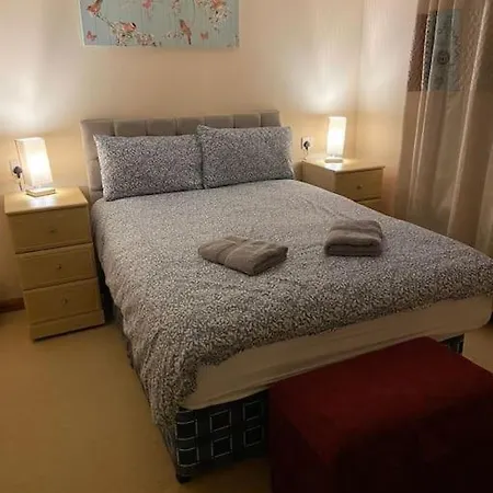 Livingstones Lodge, District * Plumbland